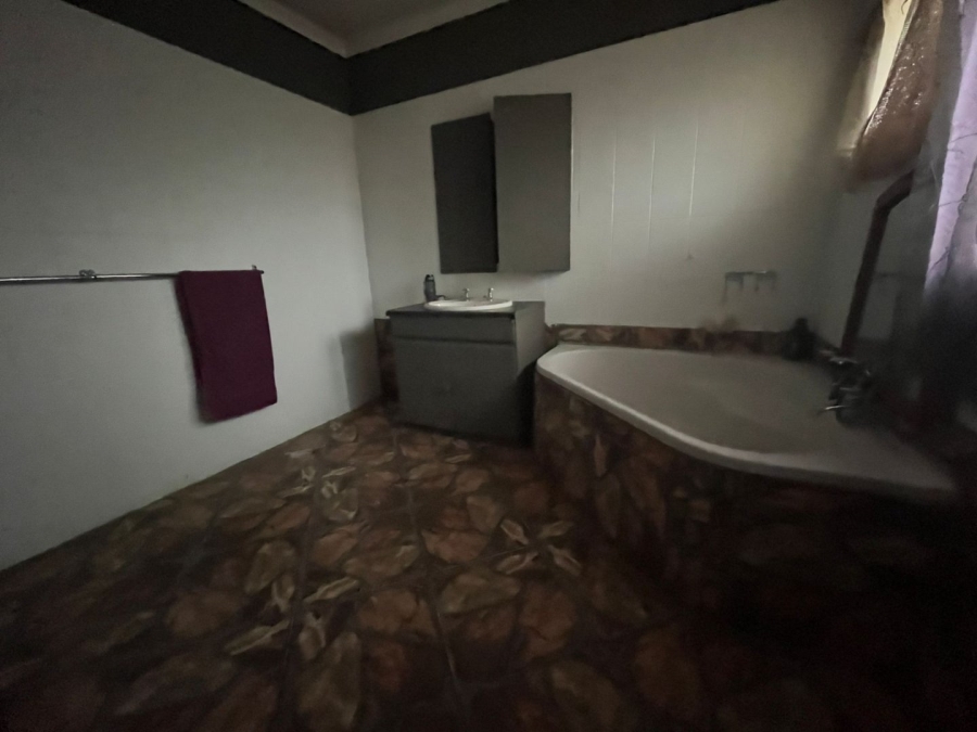 3 Bedroom Property for Sale in Roosheuwel North West